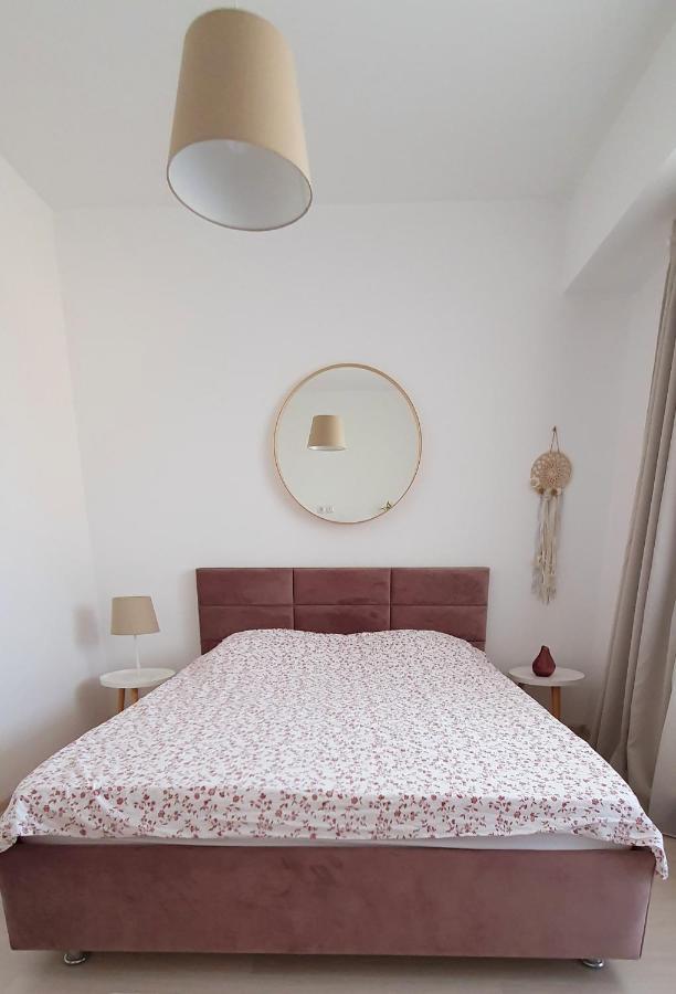 New Cozy Apartment 3 Min To Subway 24H/7 Self Check-In Popesti-Leordeni Kültér fotó
